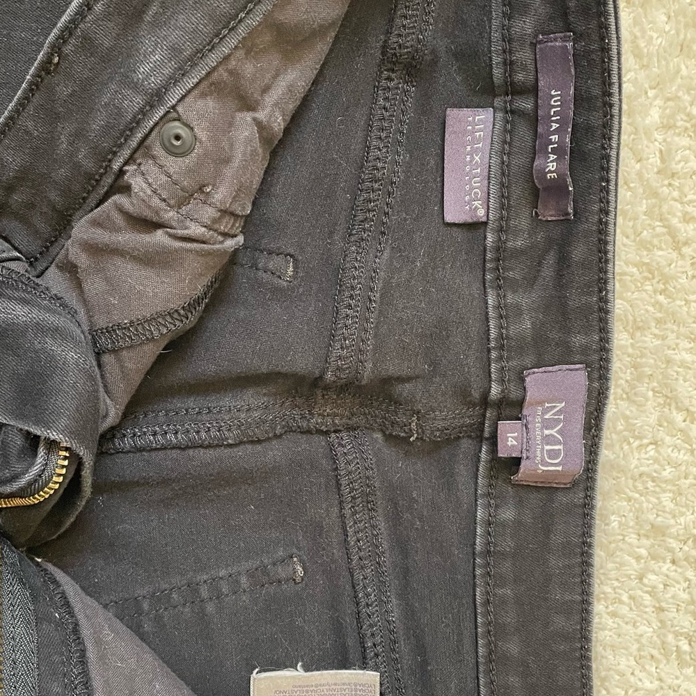 NYDJ Julia Relaxed Flare
Jeans- Black Size 14 - Picture 12 of 16
